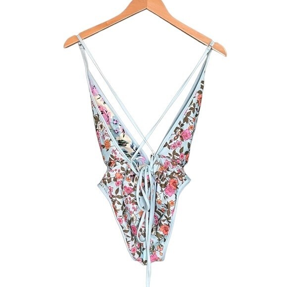 NWT Maaji Reversible Convertible Strap One-Piece Floral Swimsuit Size Medium NEW - Picture 3 of 14